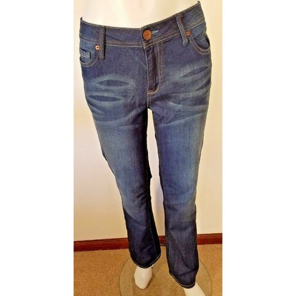 Roz and Ali Women's Flap Pocket Jeans Size 8 Average Dark Wash Whiskering - Picture 1 of 10